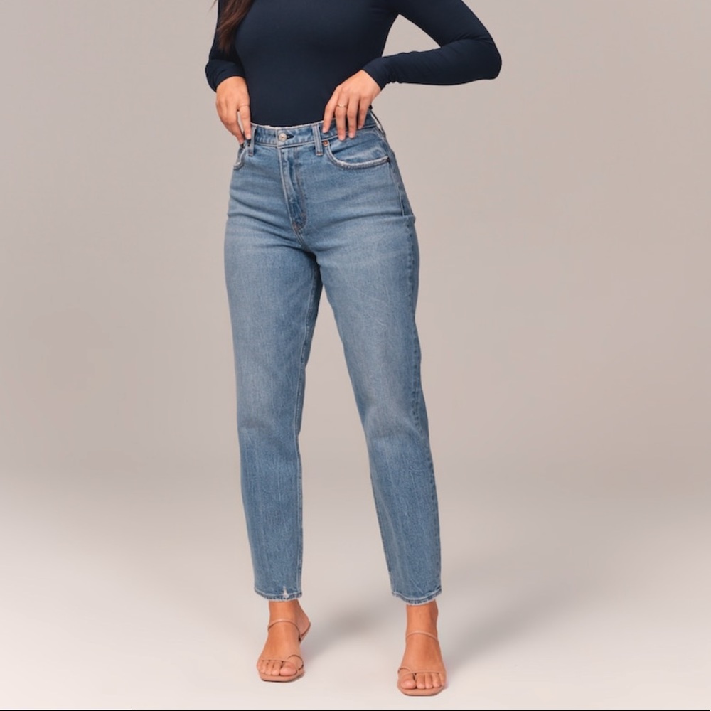 Abercrombie & Fitch curve love high rise mom jeans